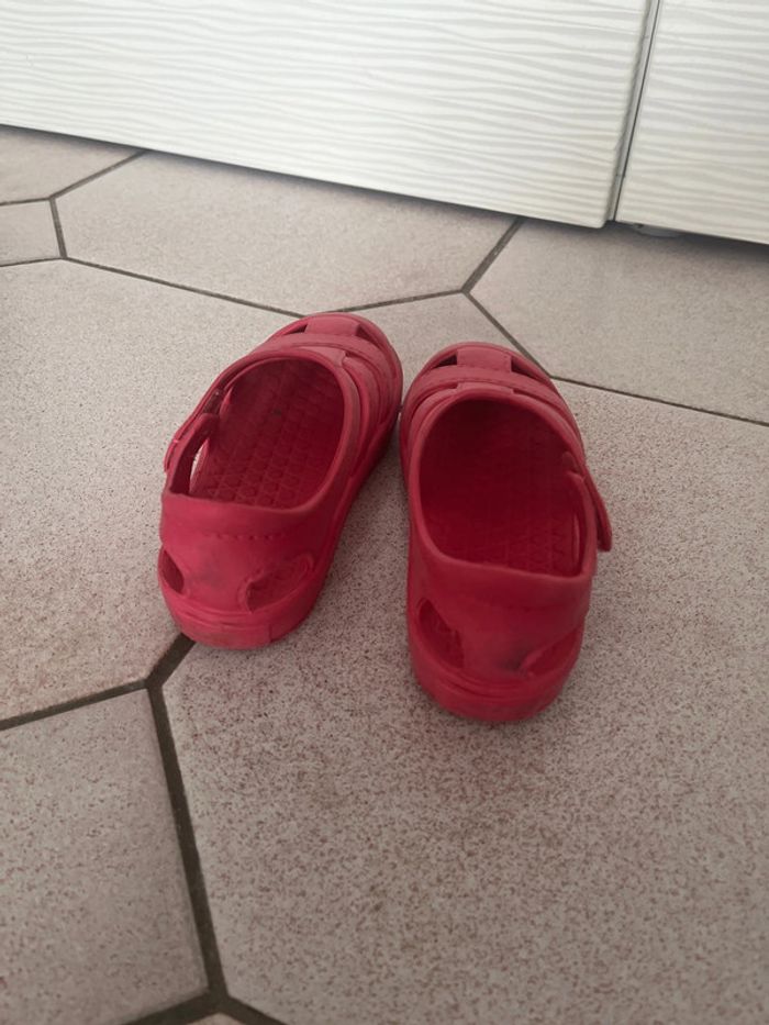 Chaussures de plage ou de balade pointure 28 - photo numéro 3