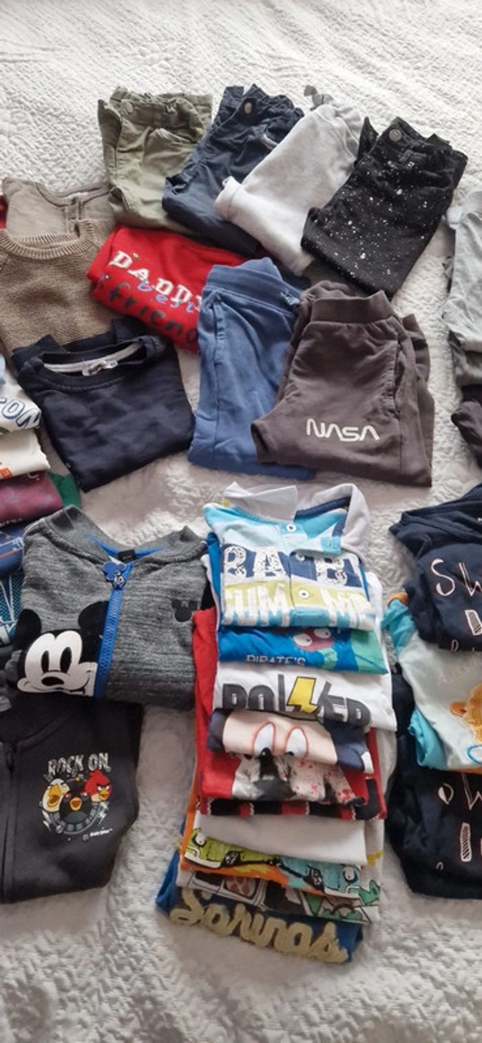 Lot 35 vêtements garçon 2 et 3 ans - photo numéro 5