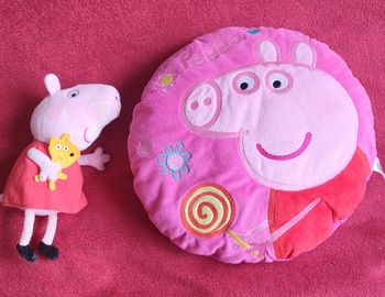 Peppa Pig  peluche +coussin