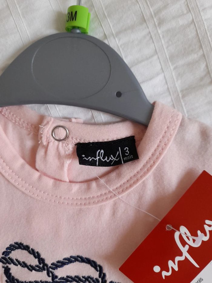 Combishort fille 3 mois neuve avec étiquette 🏷 - photo numéro 2