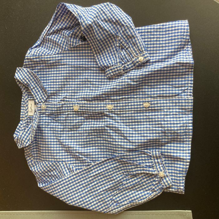 Chemise à carreaux bleue et blanche