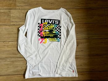 T-shirt Lévis 16 ans. Tbe