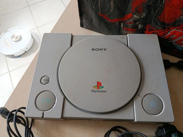 Console Playstation 1 avec jeux manettes câbles - photo numéro 6