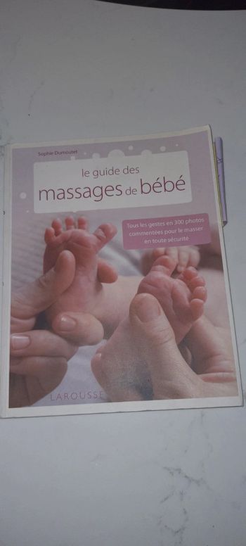 Livre massages bébés