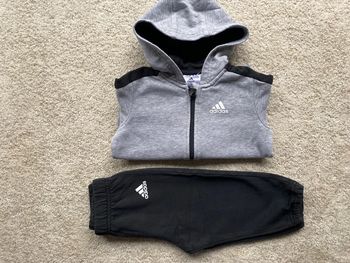 Ensemble jogging pantalon et veste Adidas