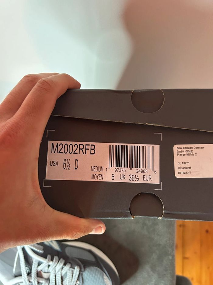 New Balance M2002 Bleu/Blanc - Taille 39.5, Top Confort & Style - photo numéro 5