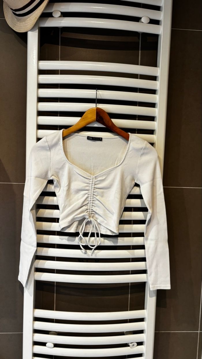 Top ZARA Taille M - photo numéro 1