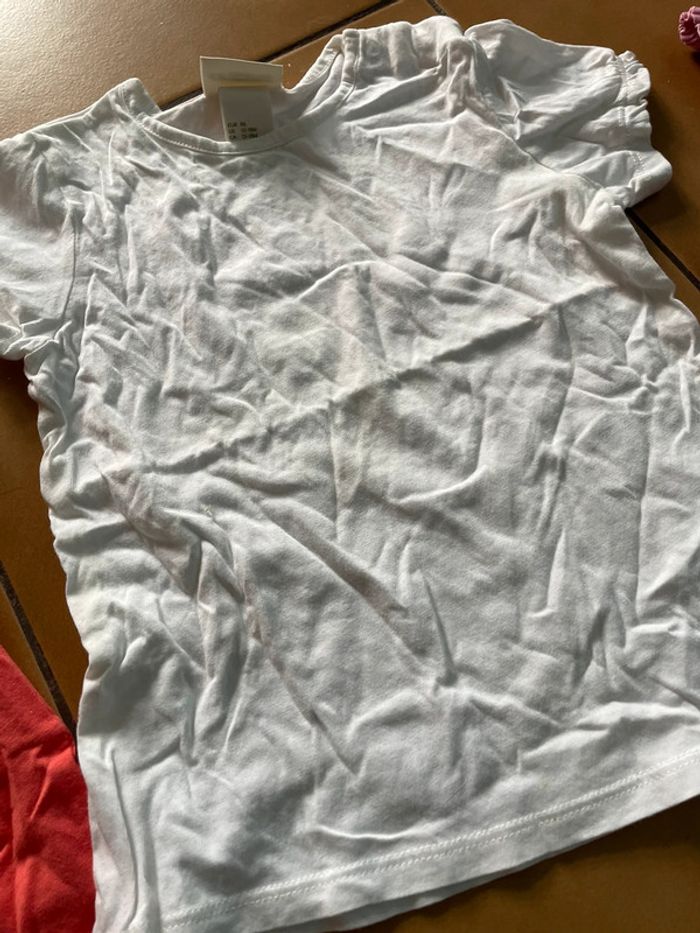 Lot 4 t shirts fille 12/18 mois - photo numéro 5