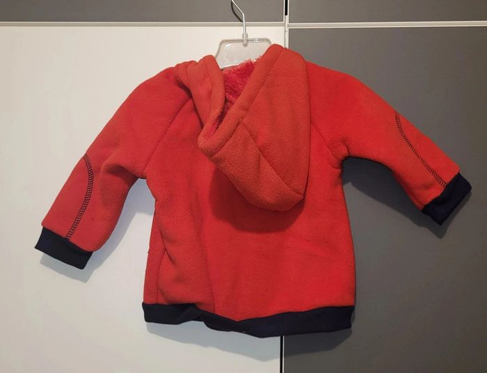 Gilet rouge neuf avec capuche - motif tigre 🐯 - photo numéro 3