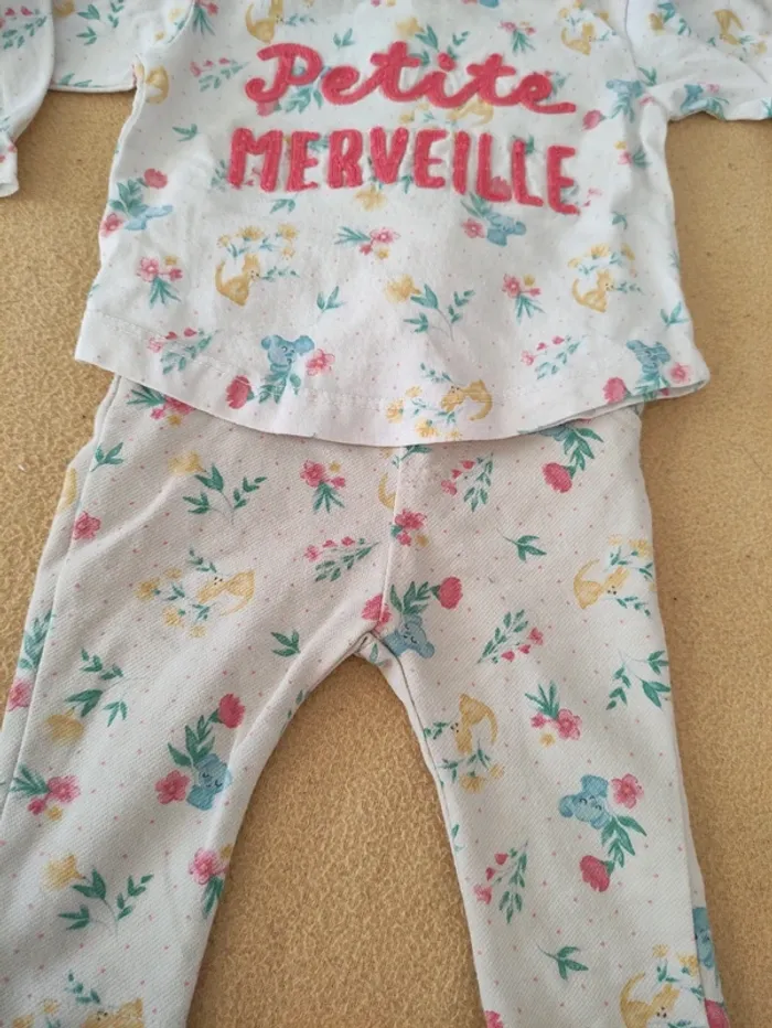 Ensemble pantalon et haut fleuri - photo numéro 3