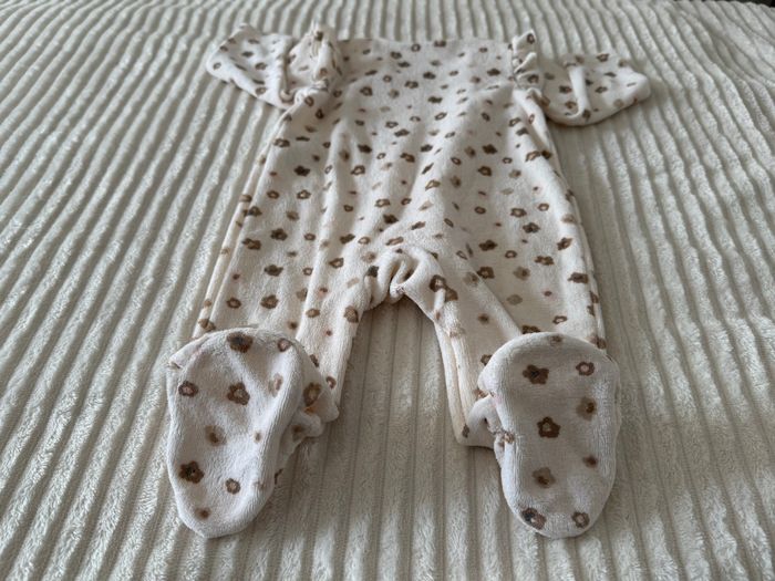 Lot de 2 pyjama - fille - beige et marron - Ochestra - 6 mois - Excellent état - photo numéro 5