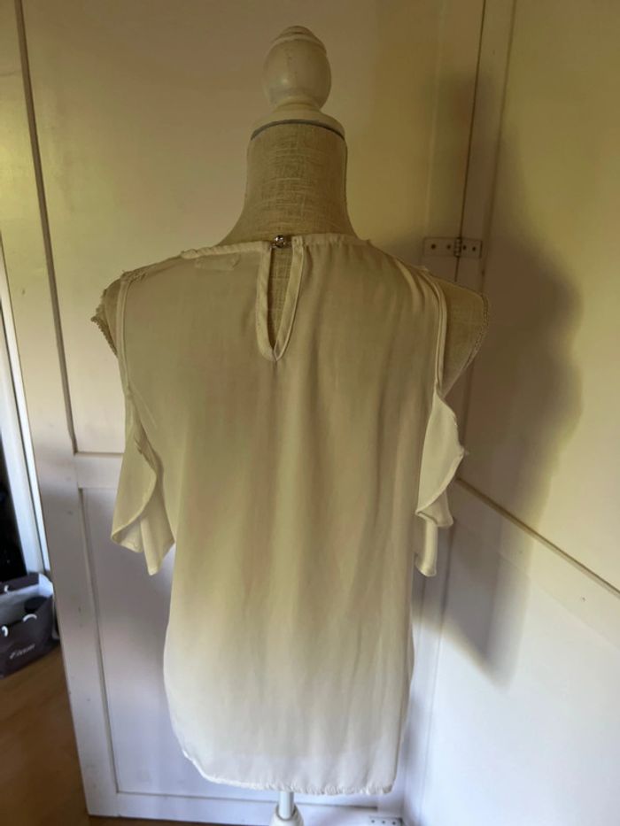 Blouse épaules dénudées taille s/m 38 blanc creme Haut femme blouse, joli haut taille 38 blanc - photo numéro 4