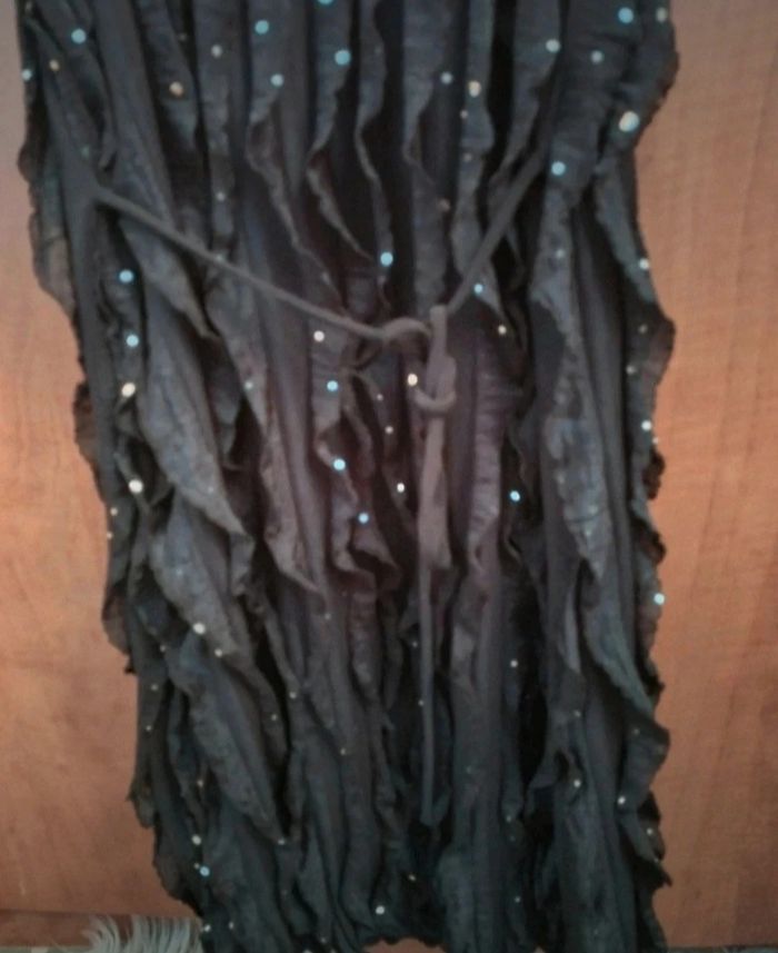 Robe noir a paillettes taille 12/14 ans - photo numéro 4