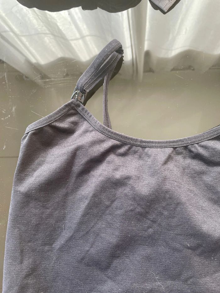 Joli débardeur noir en taille M - photo numéro 2