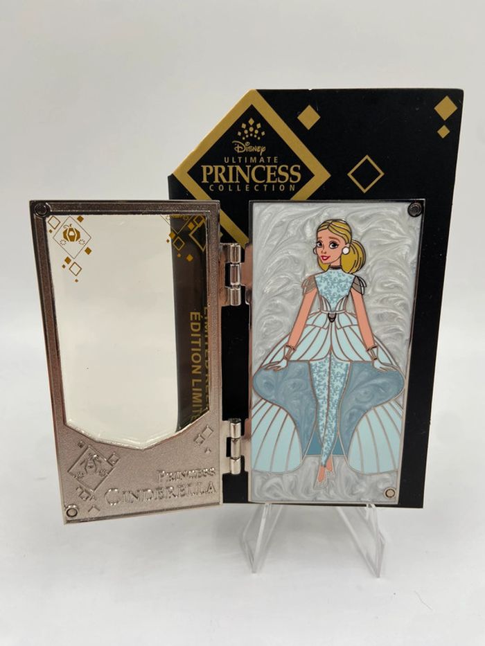Pin’s à charnière Cendrillon Disney Designer Collection Édition limitée - photo numéro 2