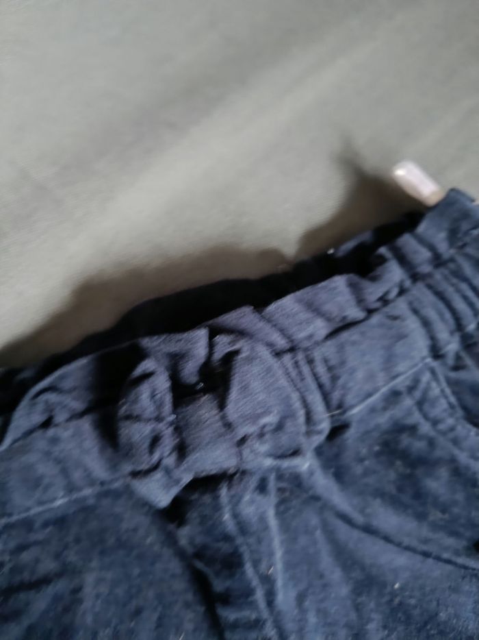 Short bleu en velours 💕 Taille 9 mois - photo numéro 3