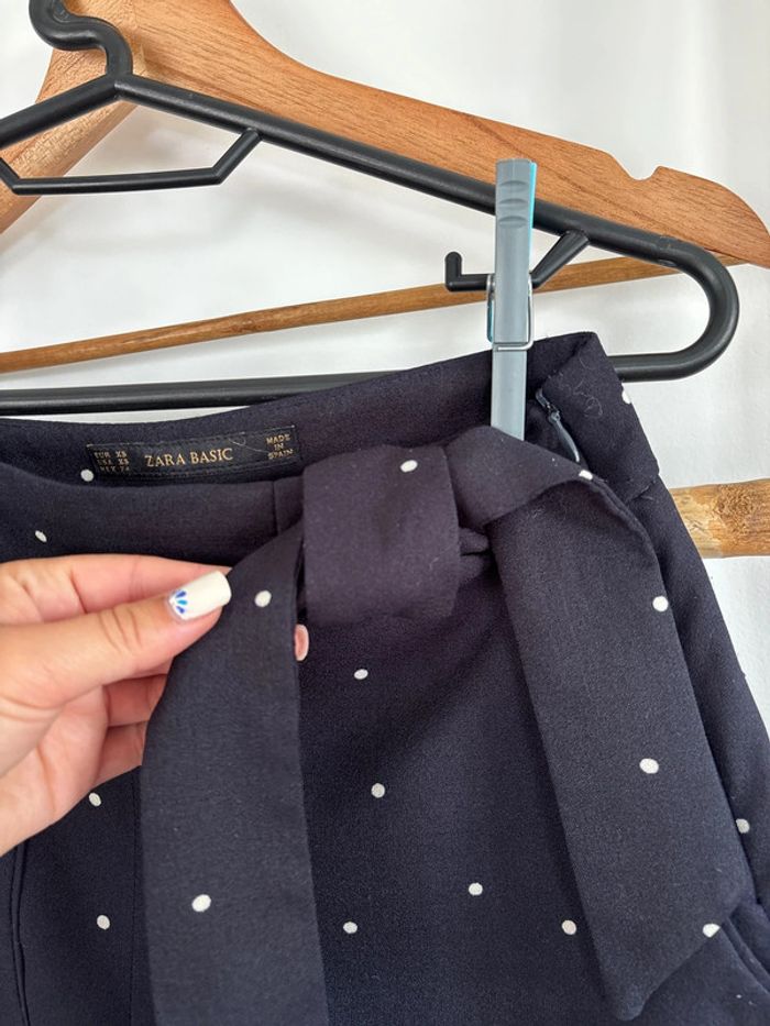 Short bleu marine à pois blanc Zara taille XS - photo numéro 4