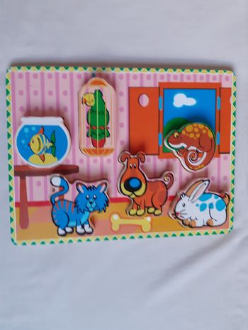 Puzzle en bois à relief