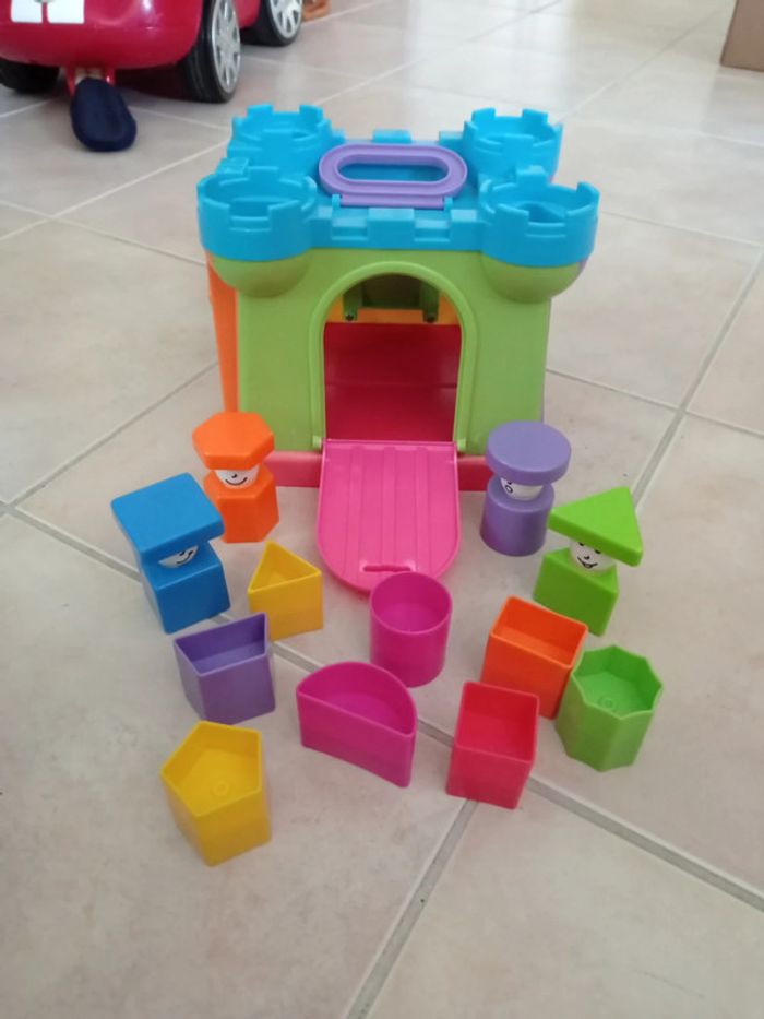 Château avec forme a mettre