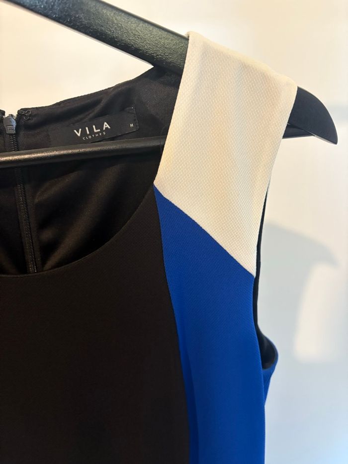 Robe noir bleu Villa