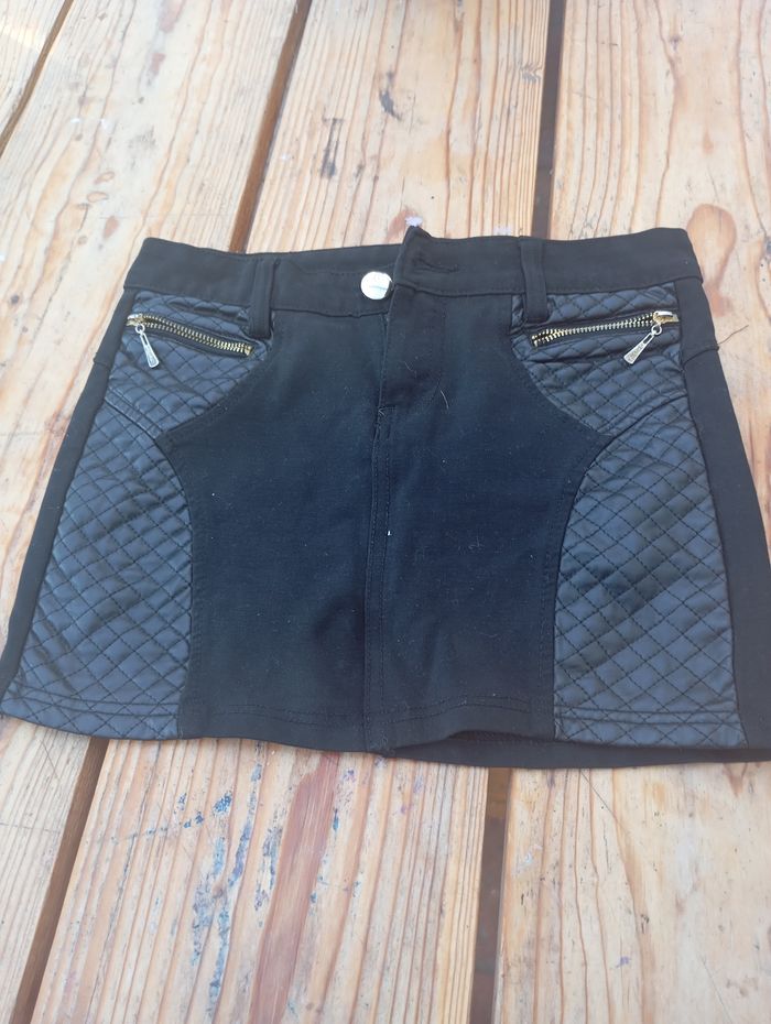 Jupe courte taille 36