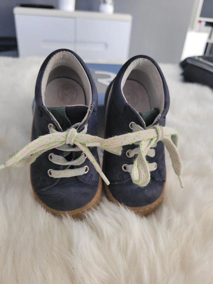 Chaussures 1ère marche - photo numéro 2