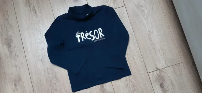 Sous-pull gémo bleu foncé "Petit trésor de maman" 4 ans neuf jamais porté - photo numéro 2