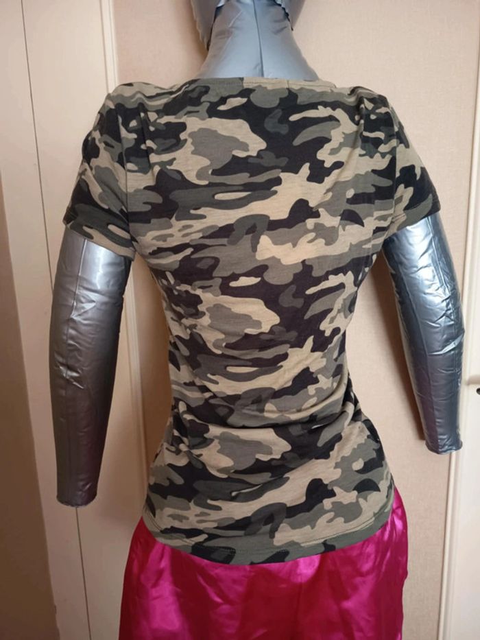 Tee-shirt manches courtes. Marque Lilie rose. (A31 ). - photo numéro 2