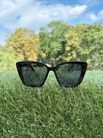Lunette de soleil femme