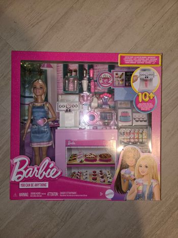 Le café de barbie coffret neuf