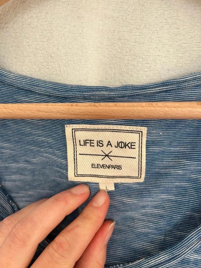 T shirt à motif - photo numéro 2