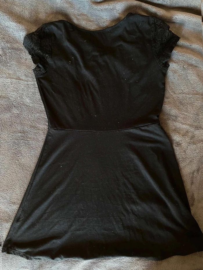 Robe noire - photo numéro 8
