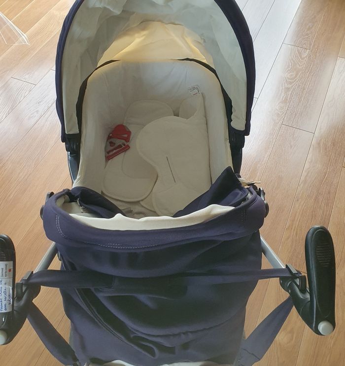 Trio Chicco poussette nacelle siège auto groupe 0+ 0-13 kg - photo numéro 2