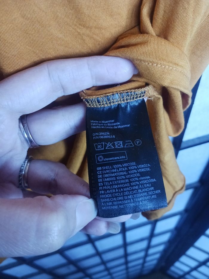 T.shirt femme - taille S - H&M - photo numéro 4