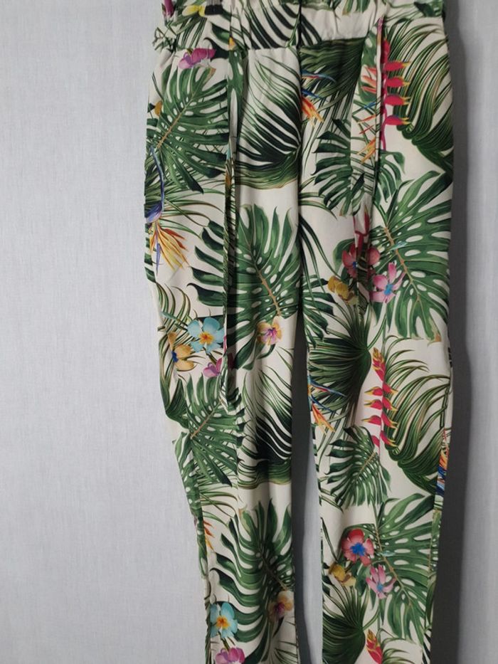 Pantalon fleuri - photo numéro 2