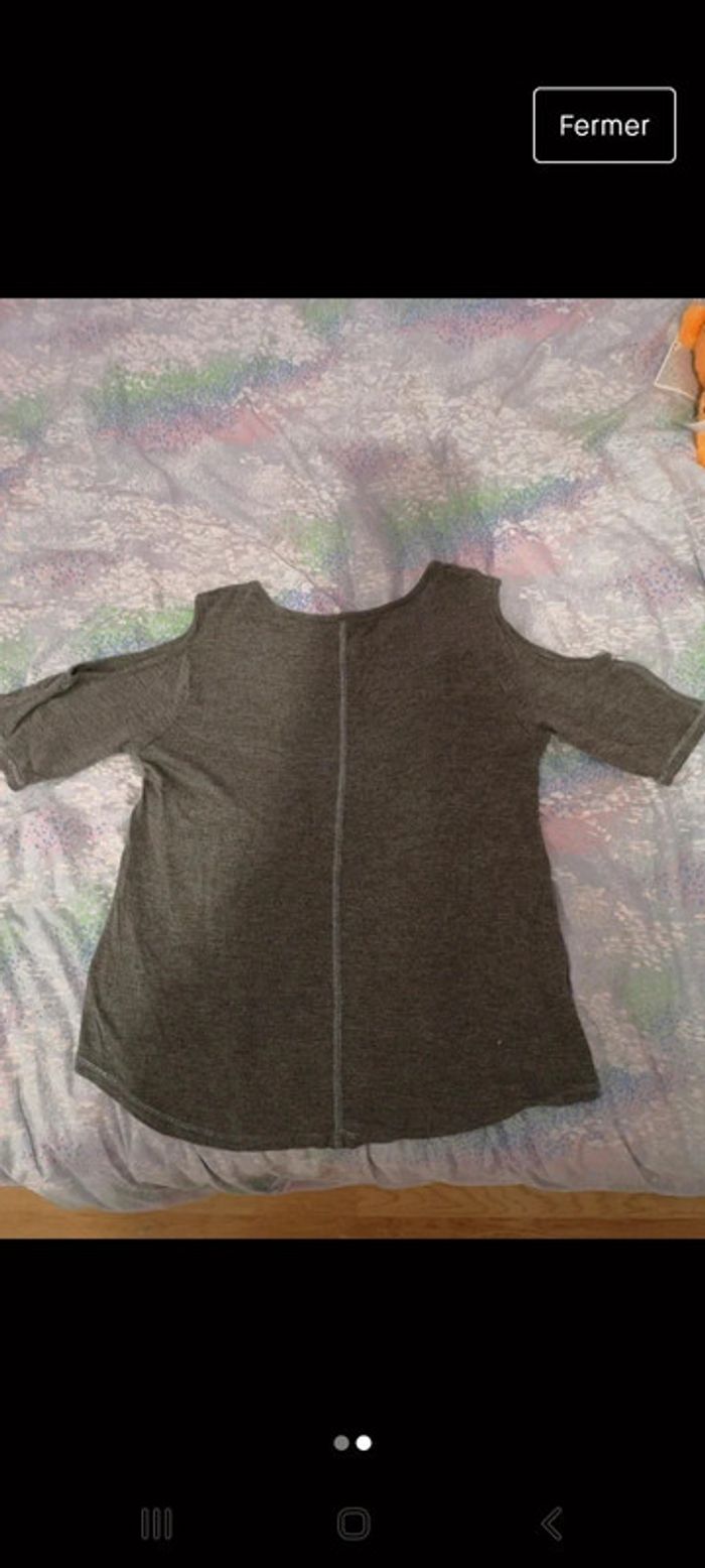 Top épaule dénudé - photo numéro 2