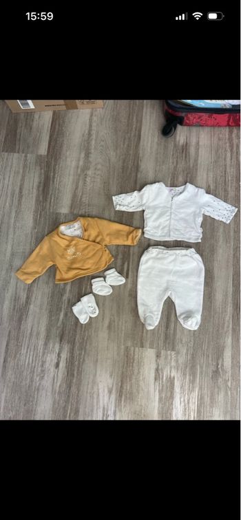 Lot vêtements bébé 