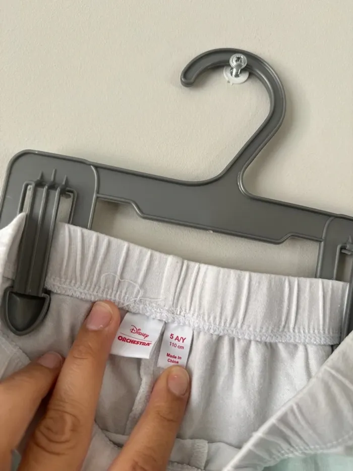 👖 short de pyjama- fille 5 ans - Disney orchestra - vert et blanc - bon état - photo numéro 4