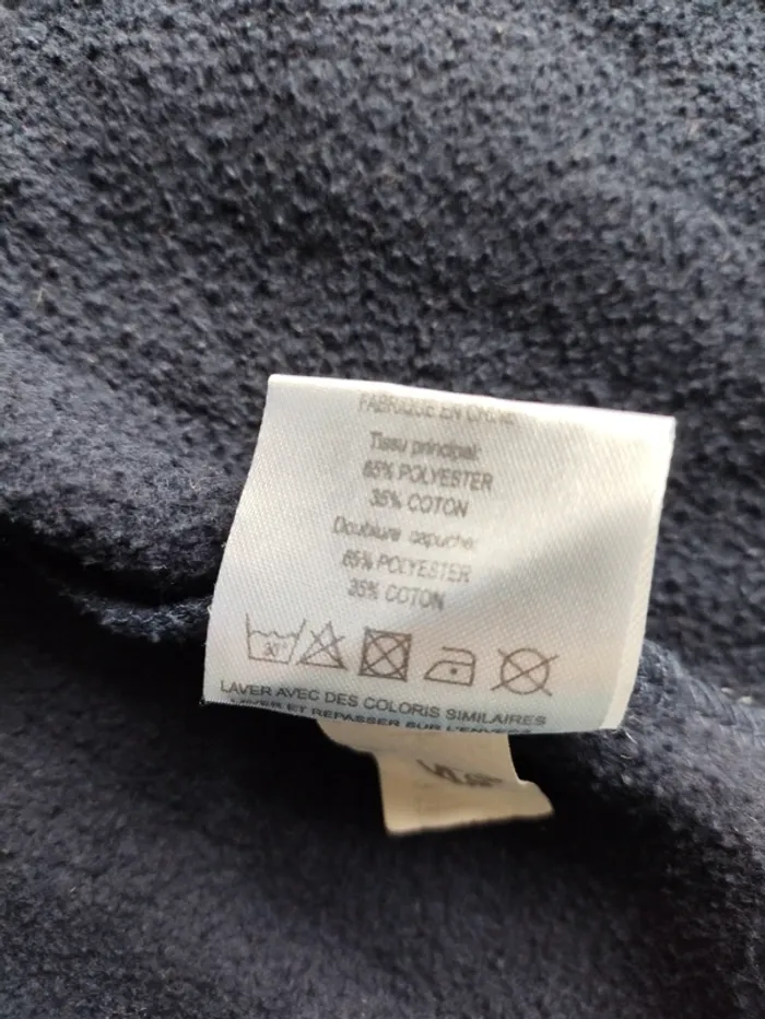 🧥 Gilet zippé bleu marine garçon – Taille 10 ans – Bon état - photo numéro 8