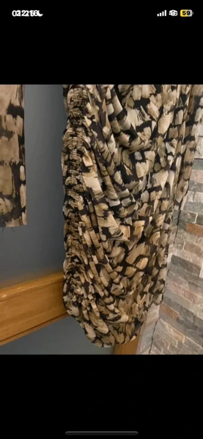 Belle robe en résille Zara taille L - photo numéro 3