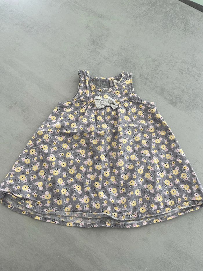 Robe grise fleuri orchestra