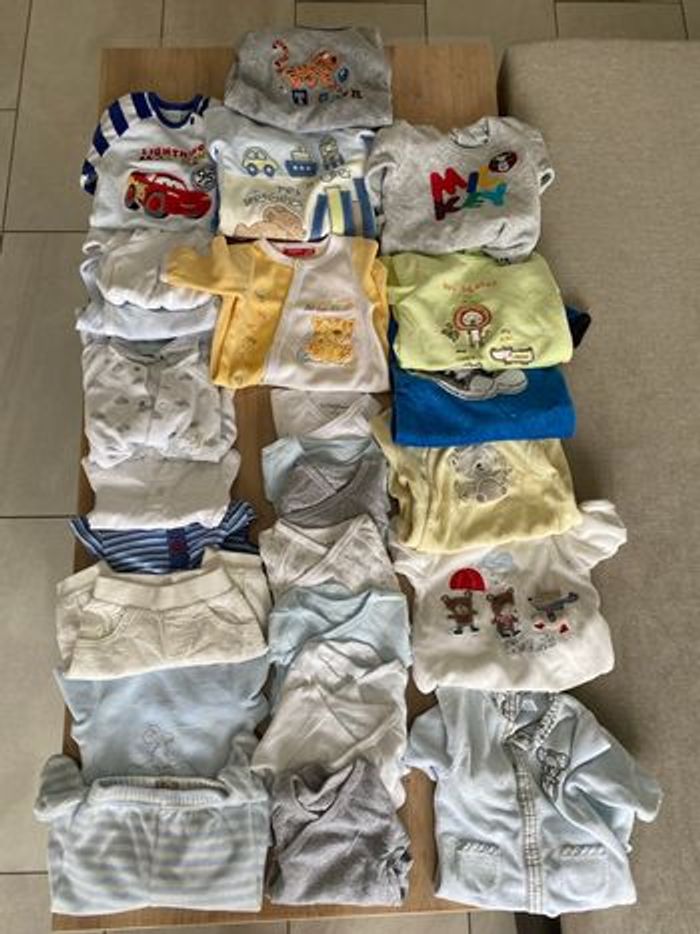 Lot 24 pièces en 1 mois