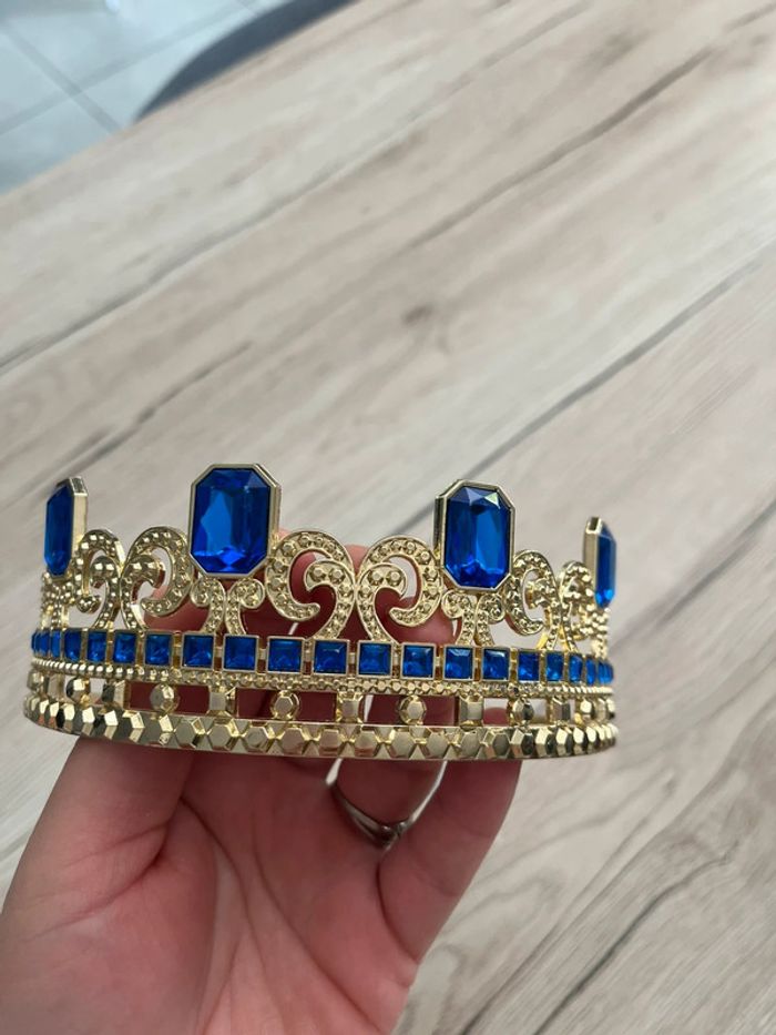 Couronne Audrey Descendant 3 - photo numéro 5
