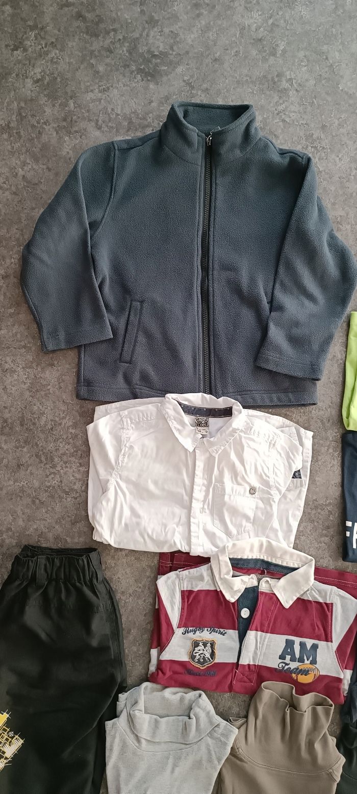 Lot vêtements garçon 5 ans - photo numéro 3