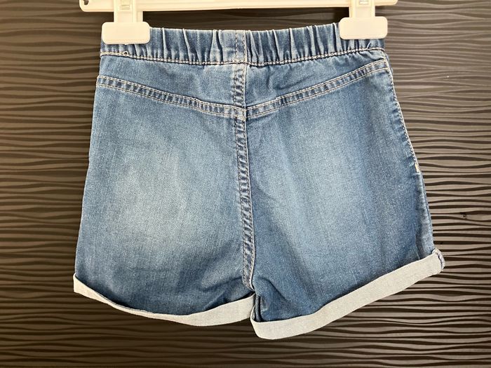 Short en jean H&M 6-7 ans - photo numéro 3