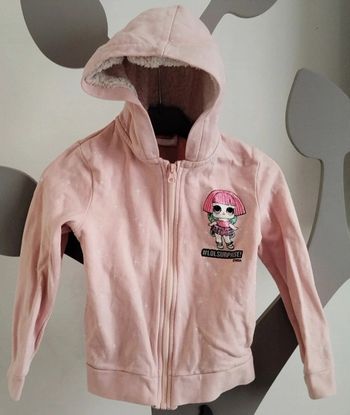 Gilet zippé rose avec capuche moumoutée LOL surprise taille 6 ans