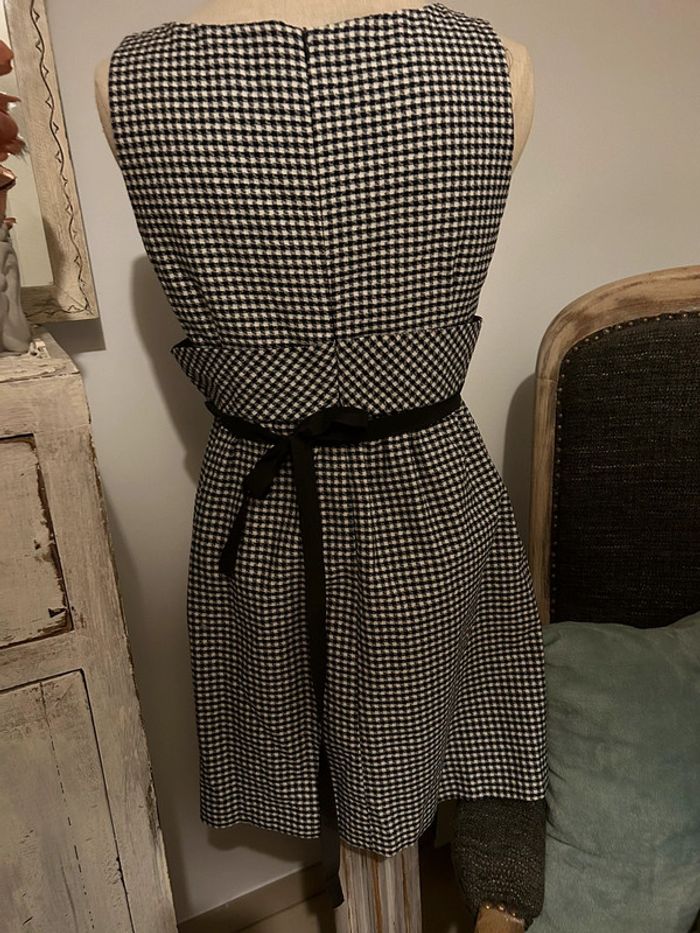 Robe red Valentino taille 38 - photo numéro 2