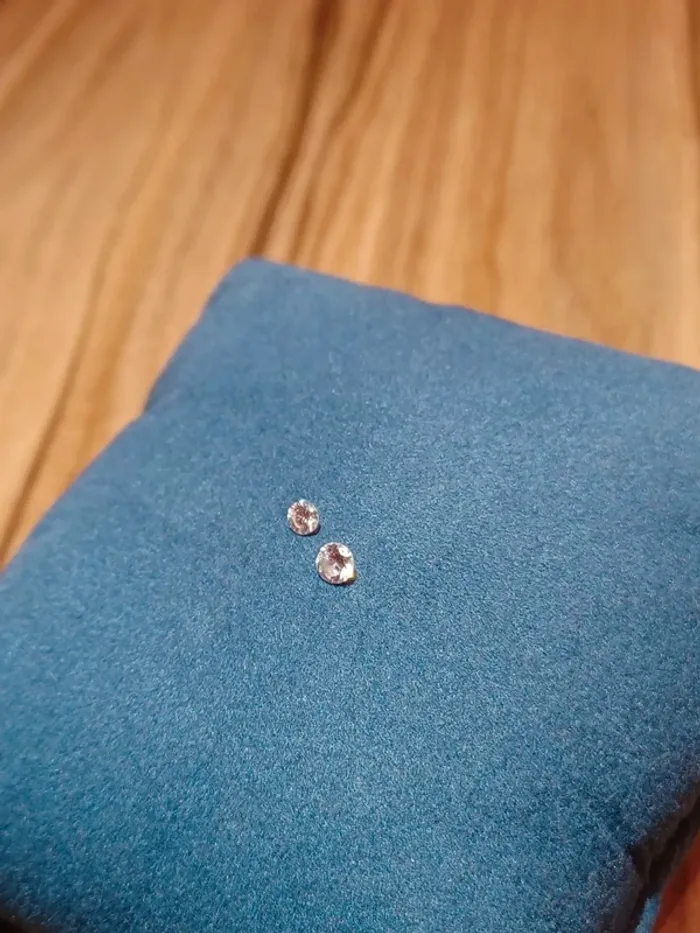 2 diamants naturels - photo numéro 2