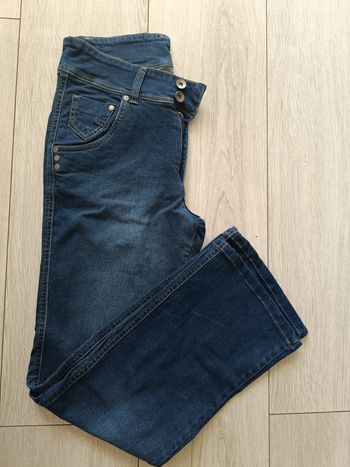 Jean jambes évasées Taille 38
