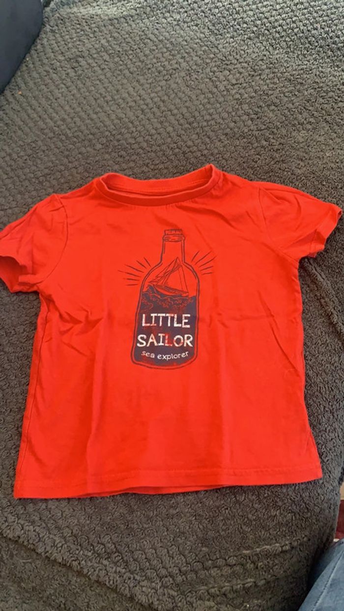 T shirt kiabi mc 5 ans